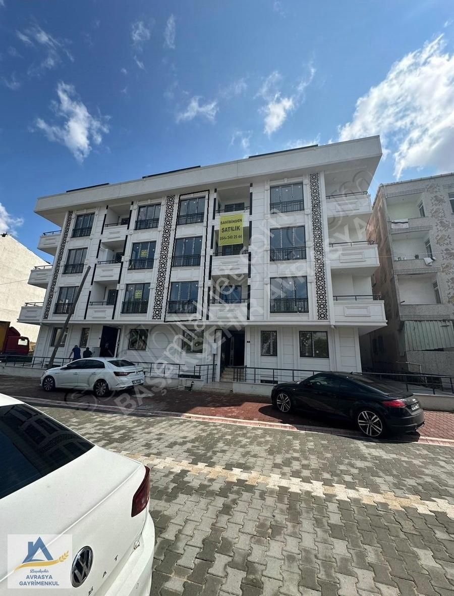 Akçaburgaz Mahallesinde Sıfır Binada 1+1 Satılık İskanlı Daire