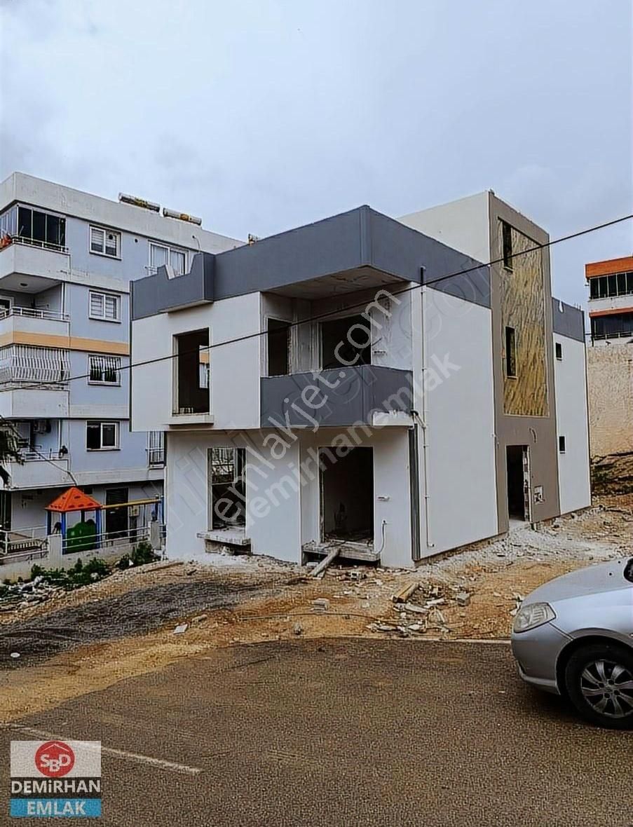 Demirhan Emlak'tan Sofuluda 2 Katlı Müstakil Ev