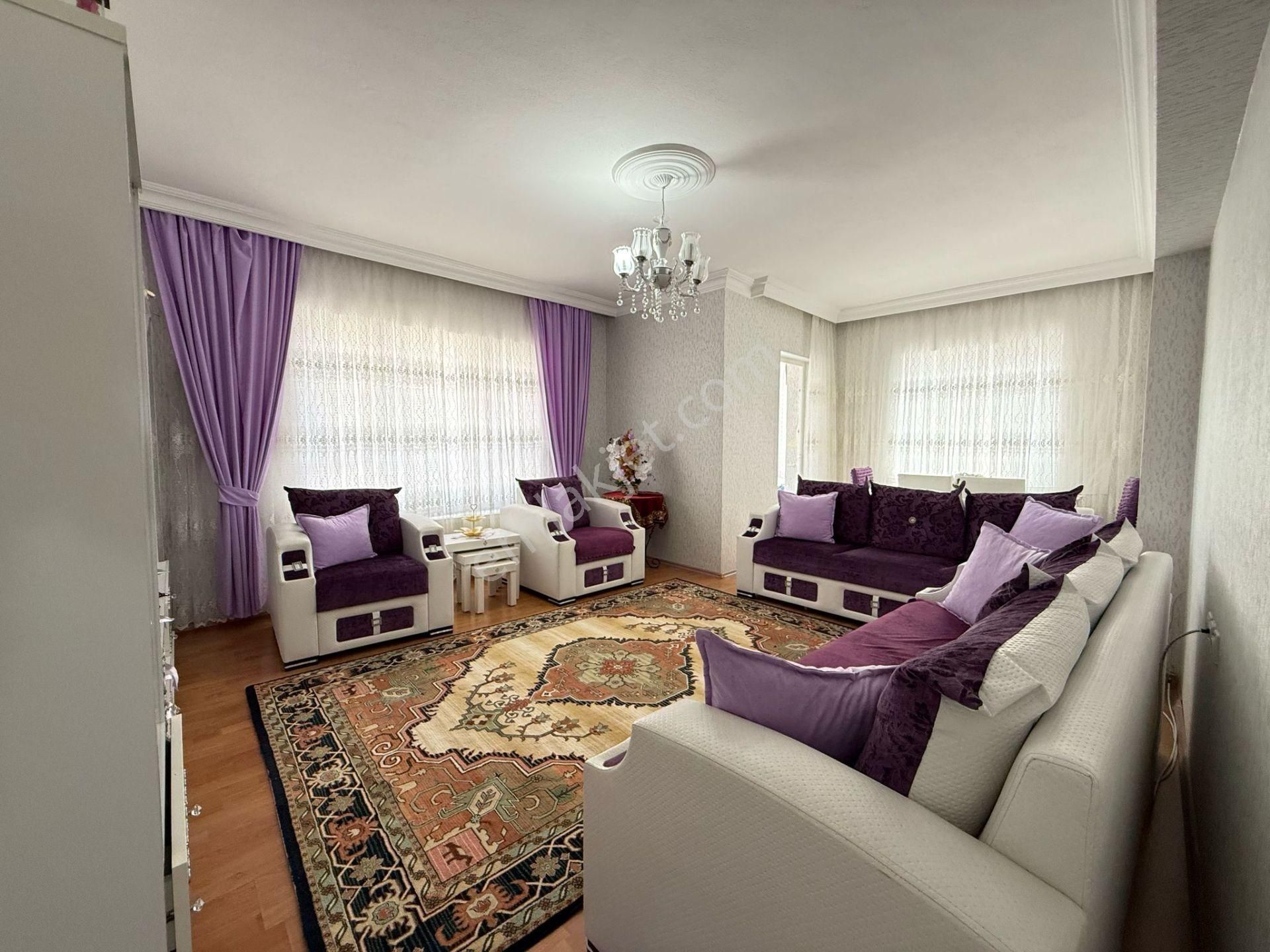 Keçiörende 4+1 Kafkaslarda Manzaralı Asansörlü İskanlı Daire