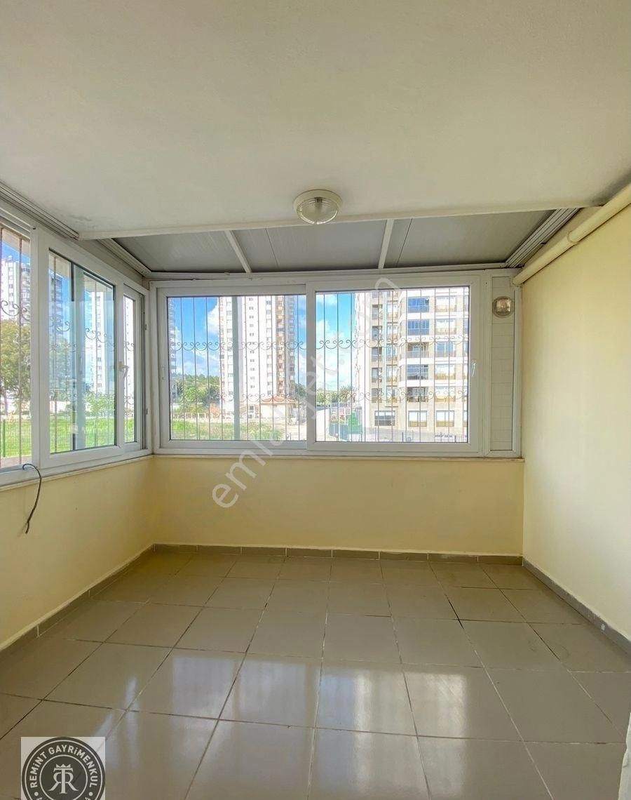 Çukurova Hasarsız 2+1 K.mutfak Özalda 5 Yaşında Park Manzaralı Satılık Daire Cazipppppp