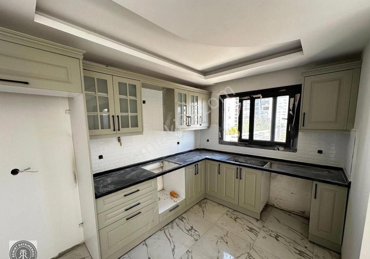 Seyhan Hasarsız Sıfır 4+1+g Odalı Gürsel Paşa Da Malzemeci Acill Satılık Daire - Görsel 4