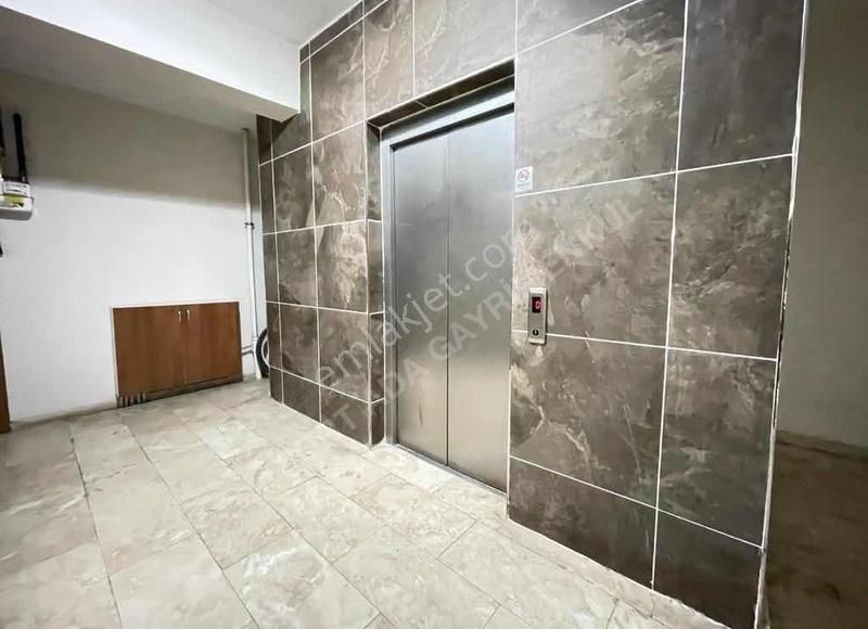 Bayramoğlu Site İçi 3+1 130m² Havuzlu Güvenlikli Lüks Ara Kat