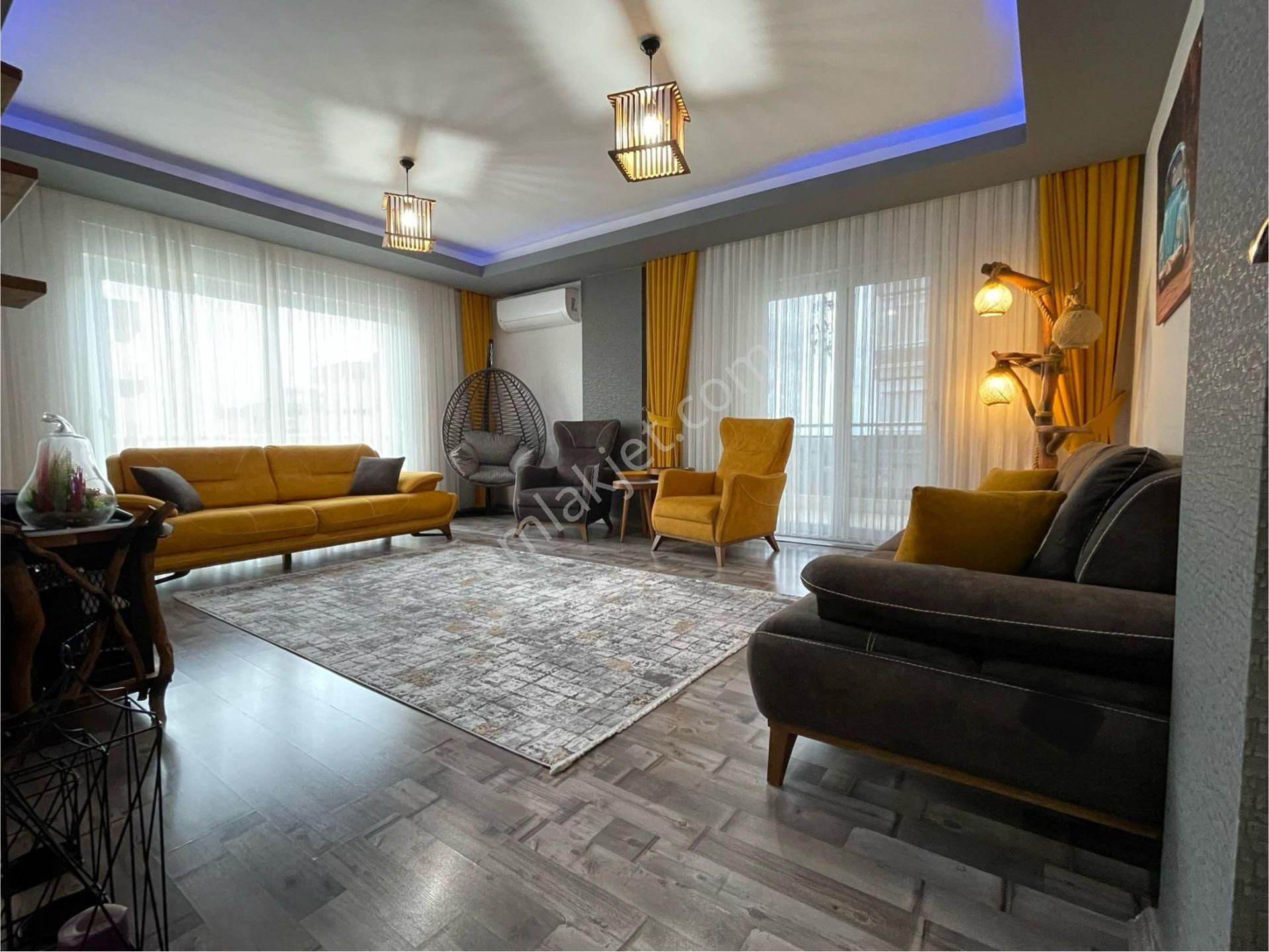 Havuzlu Site İçinde Arakat Da 2+1 120m2 İskanlı Daire