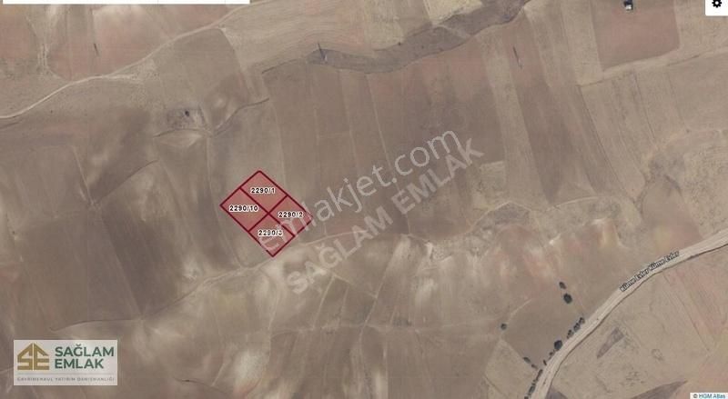 Kırıkkale'de 8750m2 3+1/228 Dairelik Müstakil 4 Parça Cazip Arsa