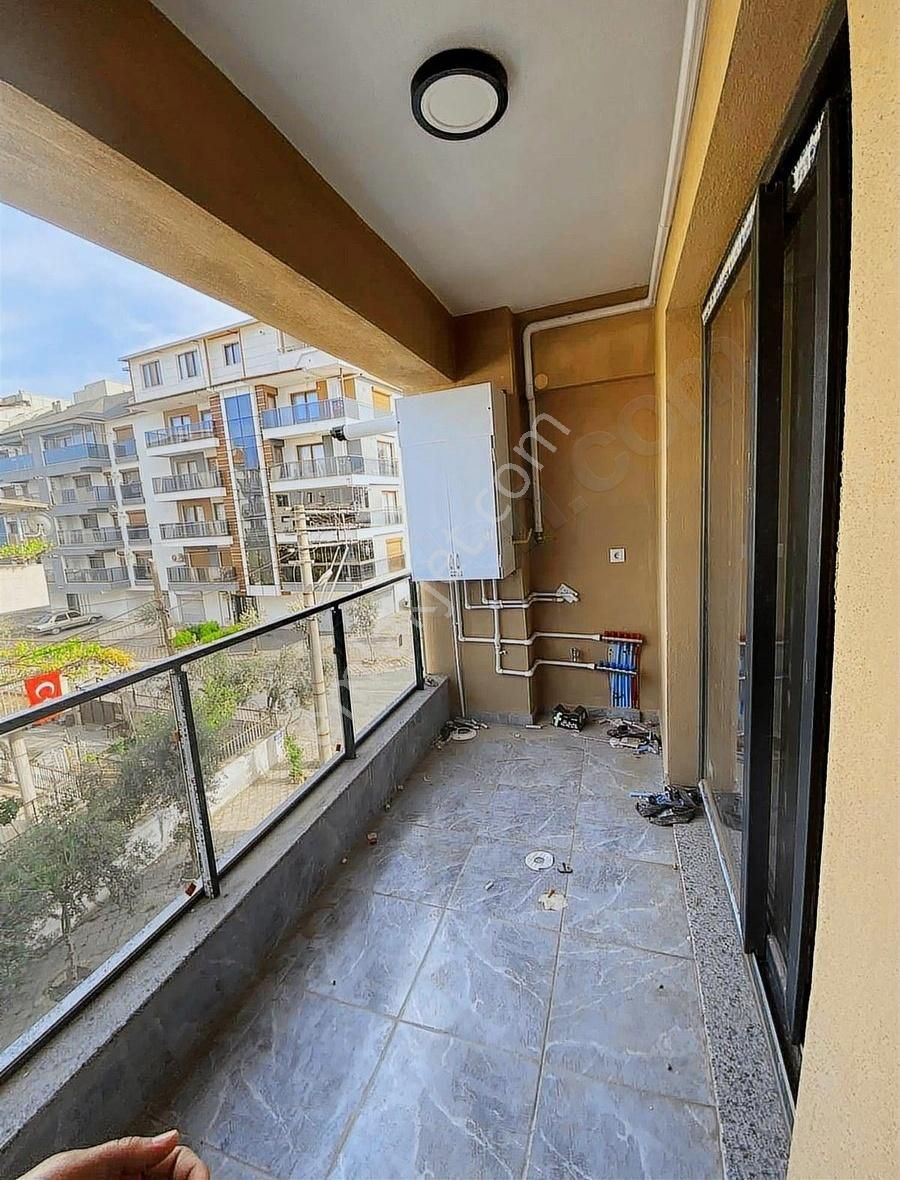 Kurtuluş Mahallesinde Özel Otoparklı 2+1 Daire !!!
