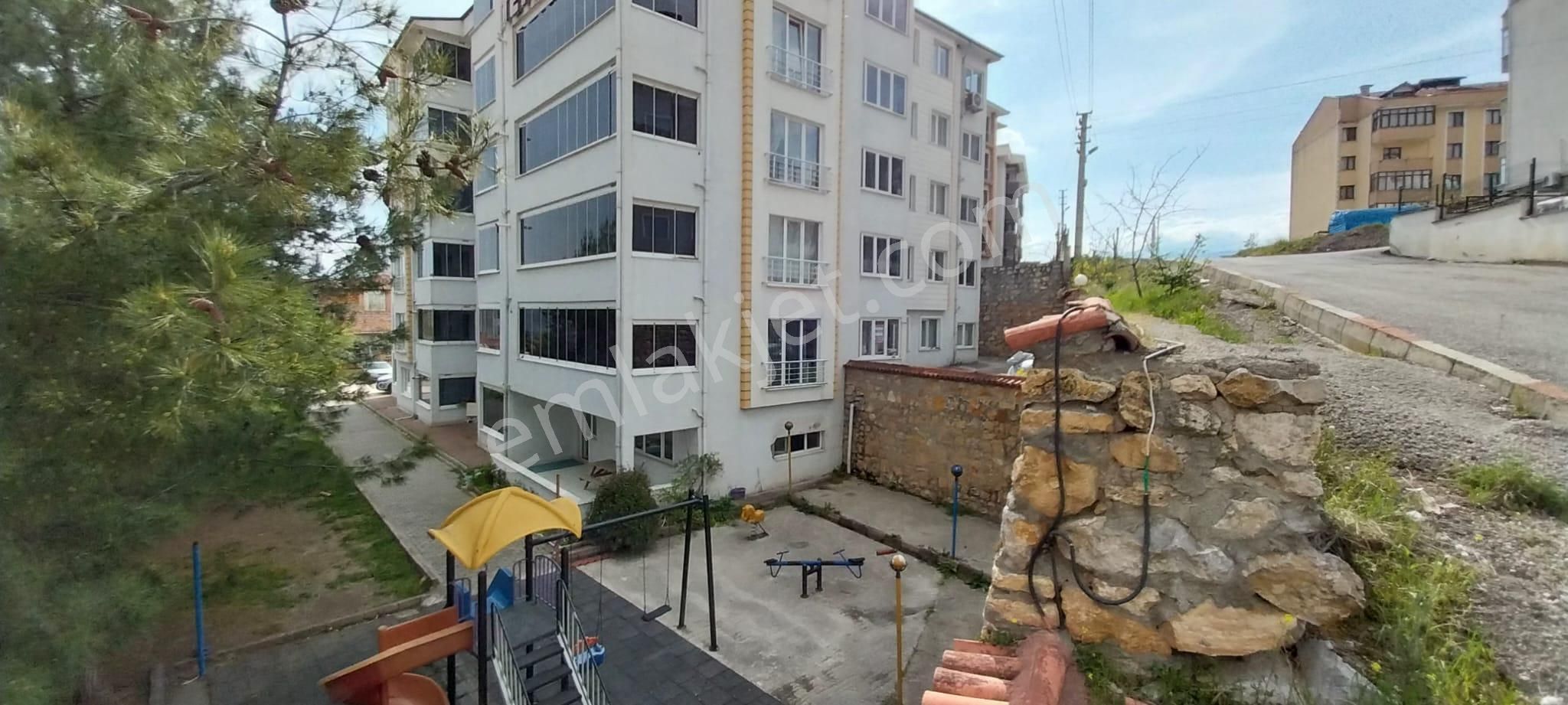 Karabük İli 5000 Evler Bahçelievler Mahallesinde Kanyon Manzaralı 4+1 Daire