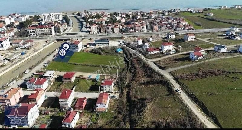 Yakakent'te 3 Kata İmarlı Satılık Arsa