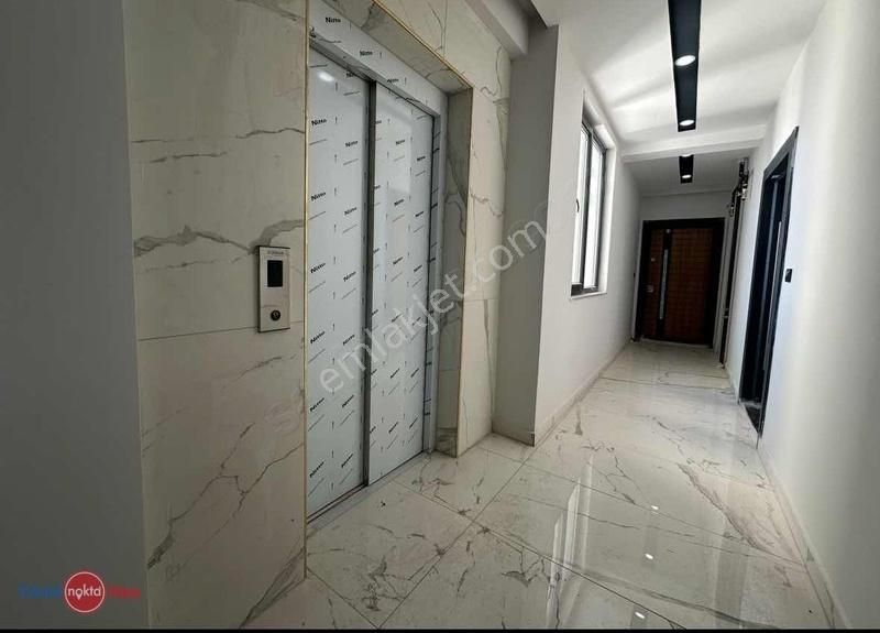 Fatih Kaya'dan Altıntaş'ta İskanlı Oturuma Hazır Site İçi 2+1