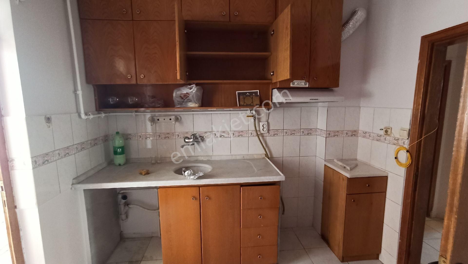İstiklal Mah. Güney Cephe 2+1 Kombili Daire