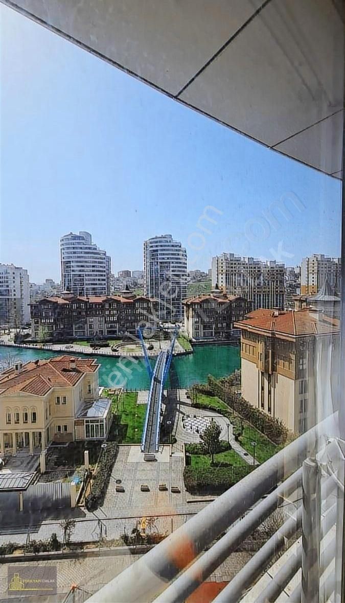 Bosphorus City'de Eşsiz 1+1 Satılık Daire