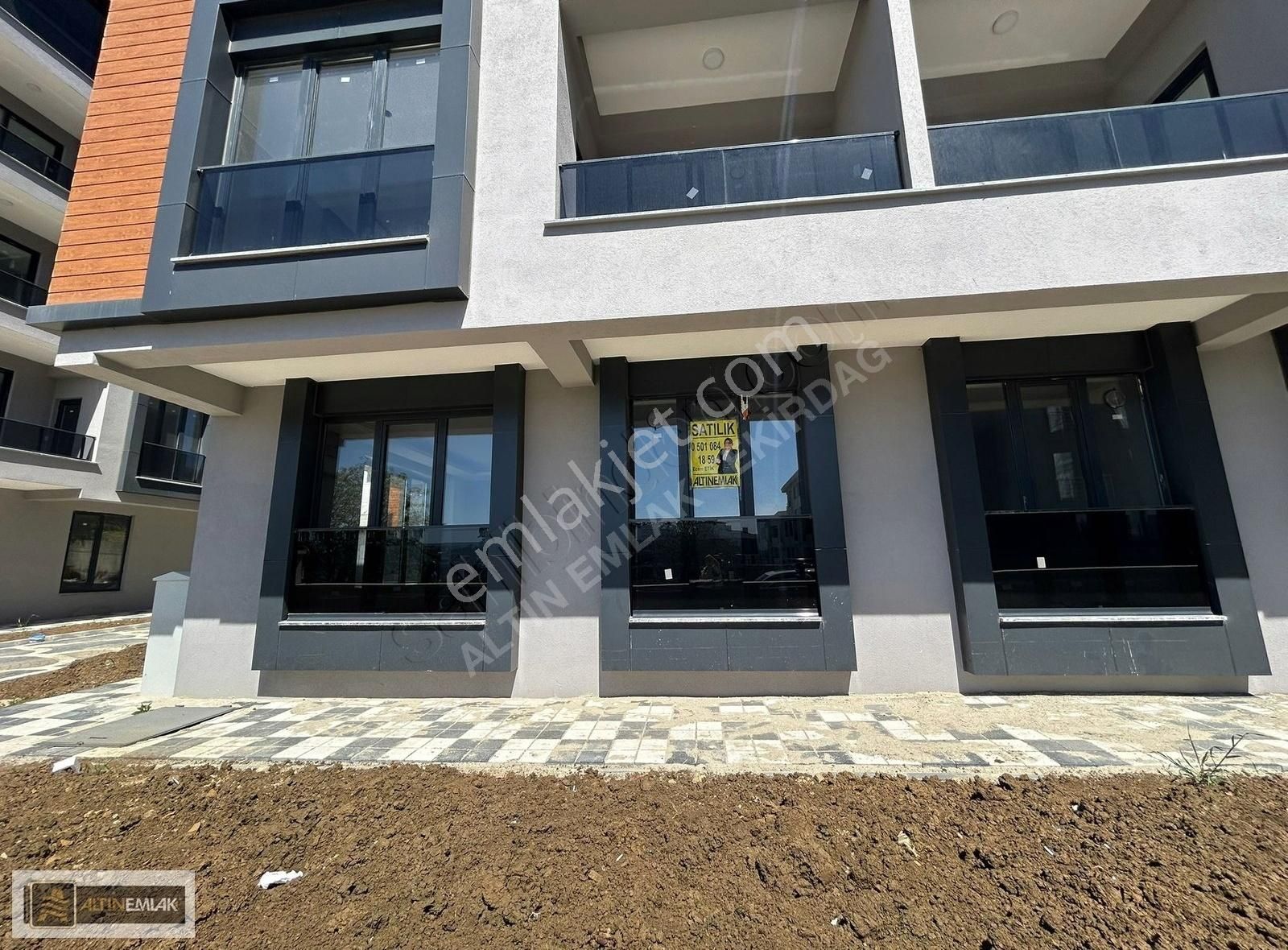 Tekirdağ Süleymanpaşa Atatürk Mah Bahçe Kat 2+1 Satılık Daire