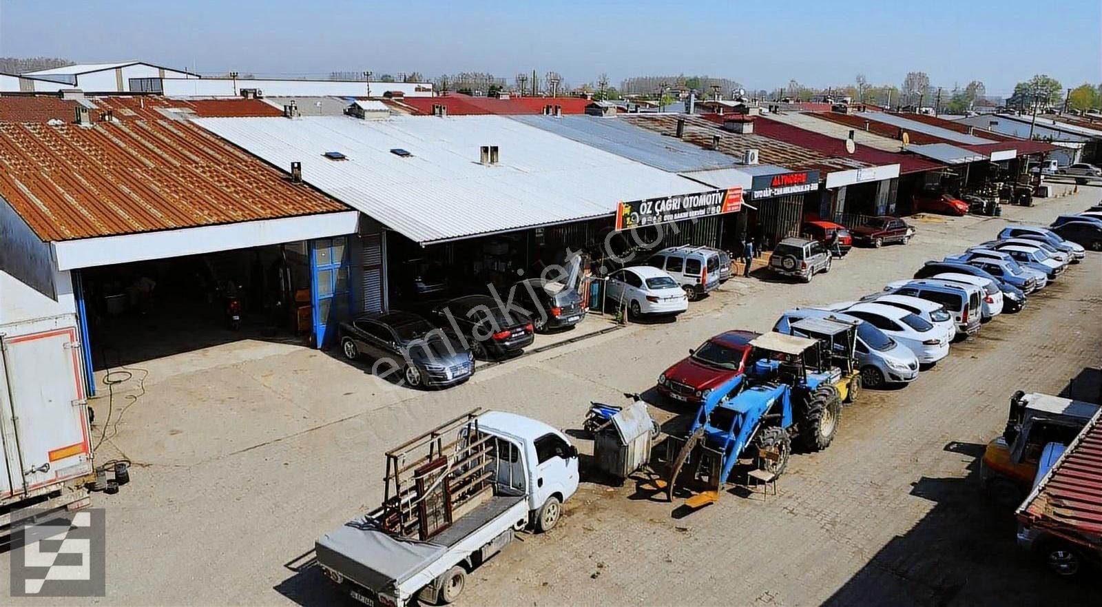 Sancak Emlak'tan Satılık Köşe Sanayi Dükkanı