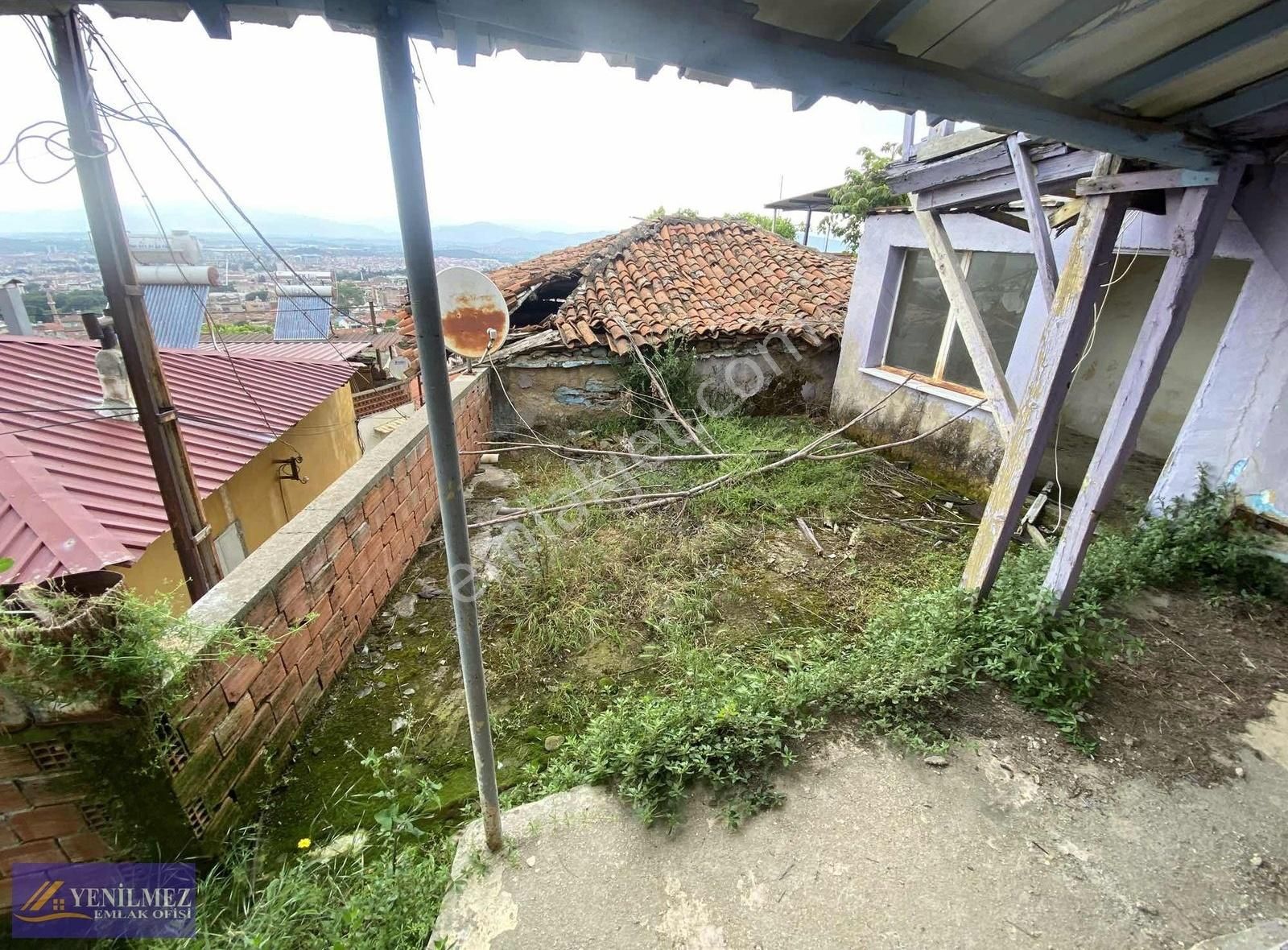 Masraflı Müstakil Ev