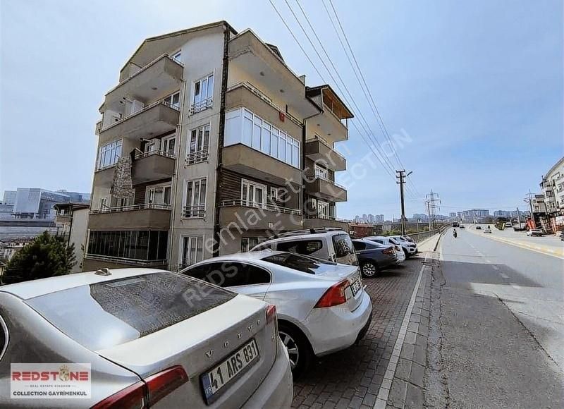 İzmit Gündoğdu Şehir Hastanesi Karşısında 3,5+1 Ebeveyn Banyolu