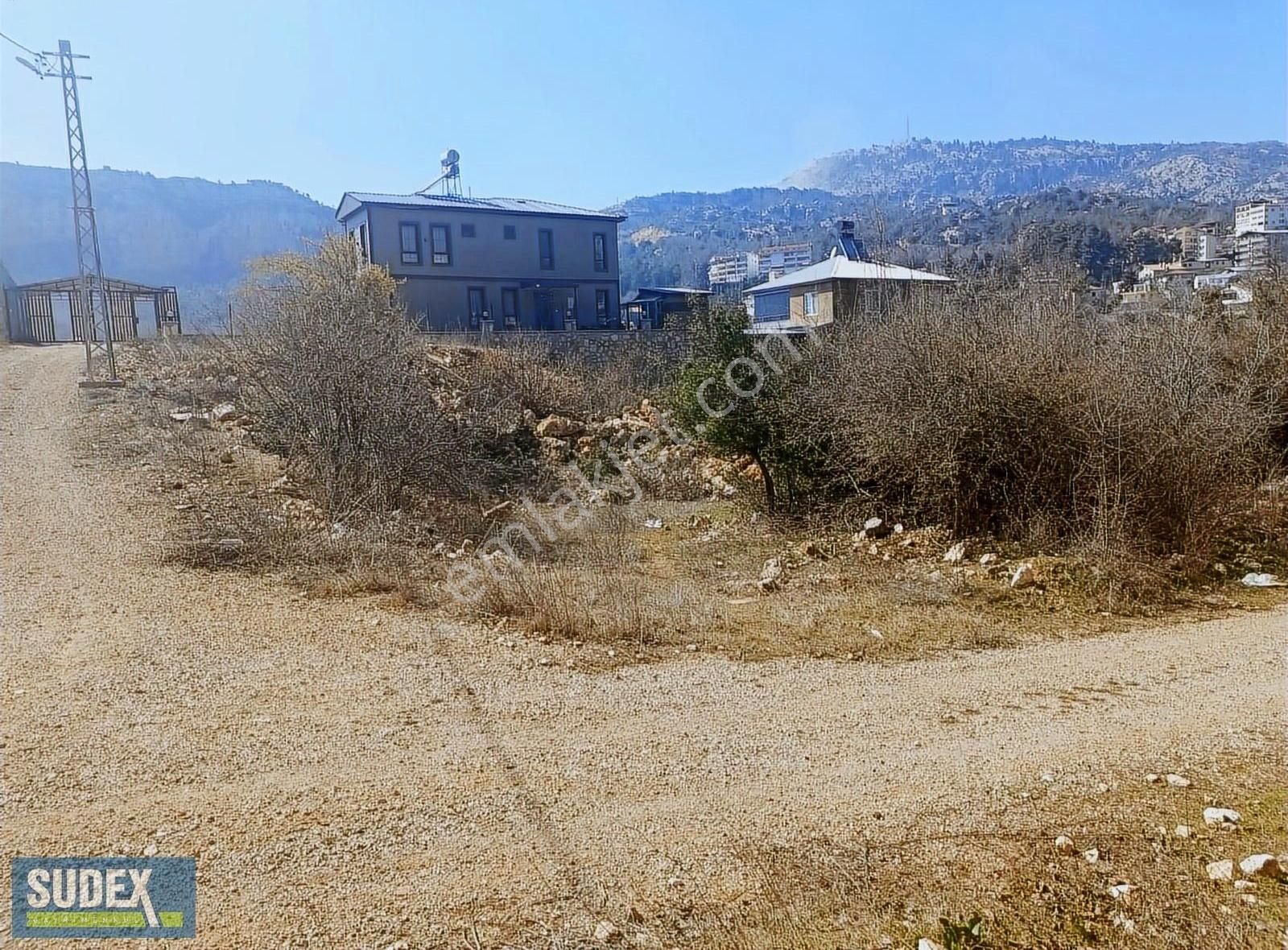 Mersin Göznede Doğayla İç İçe Satılık Konut İmarlı 400m2 Arsa