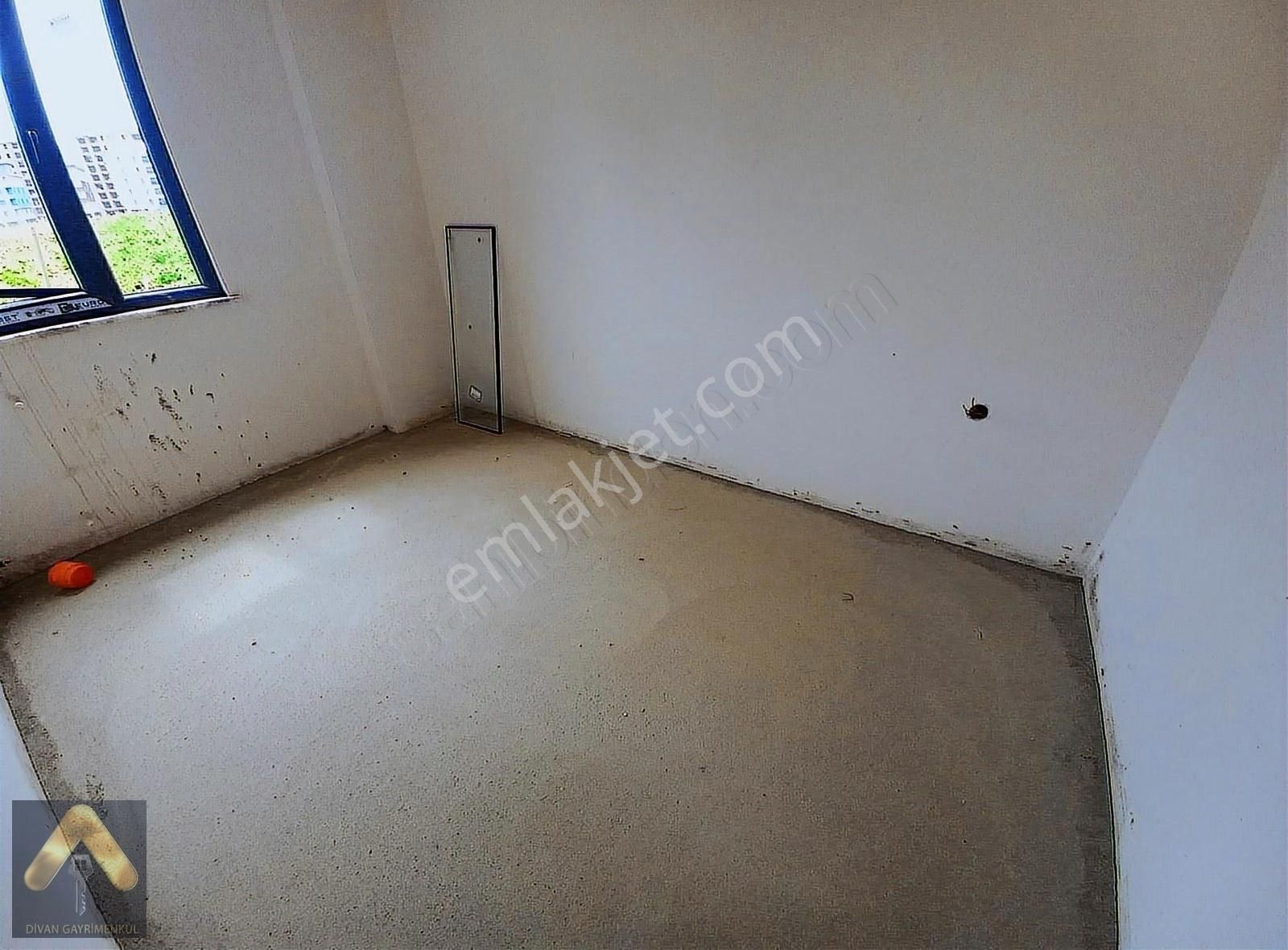 Divan Gayrimenkul Cumhuriyet Mah.maris Platinum 1+1 50m2 Satılık