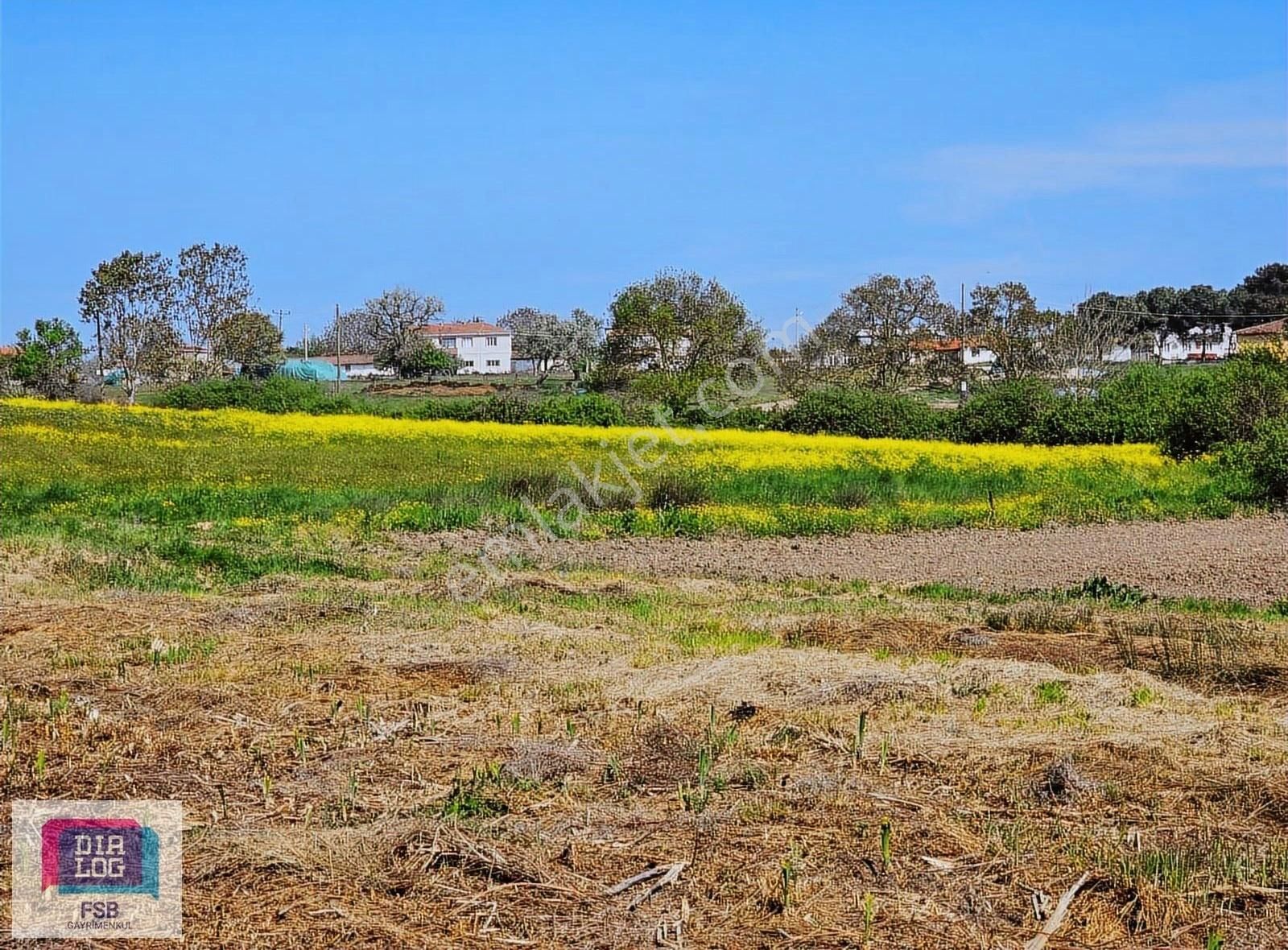 Bahçe Çanakkale Biga Ağaköyde 598 M² Yatırımlık Arsa!