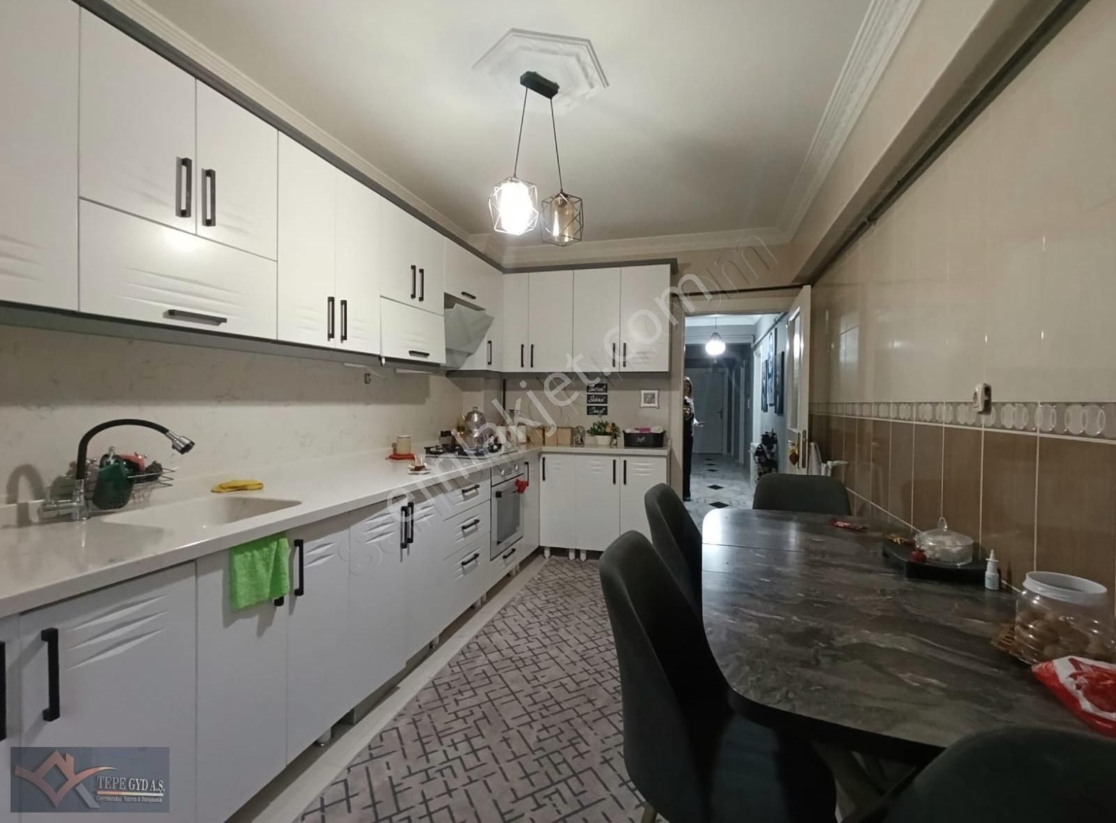 Osmangazi Caddesi Üstünde 3+1 Asansörlü 130 M2