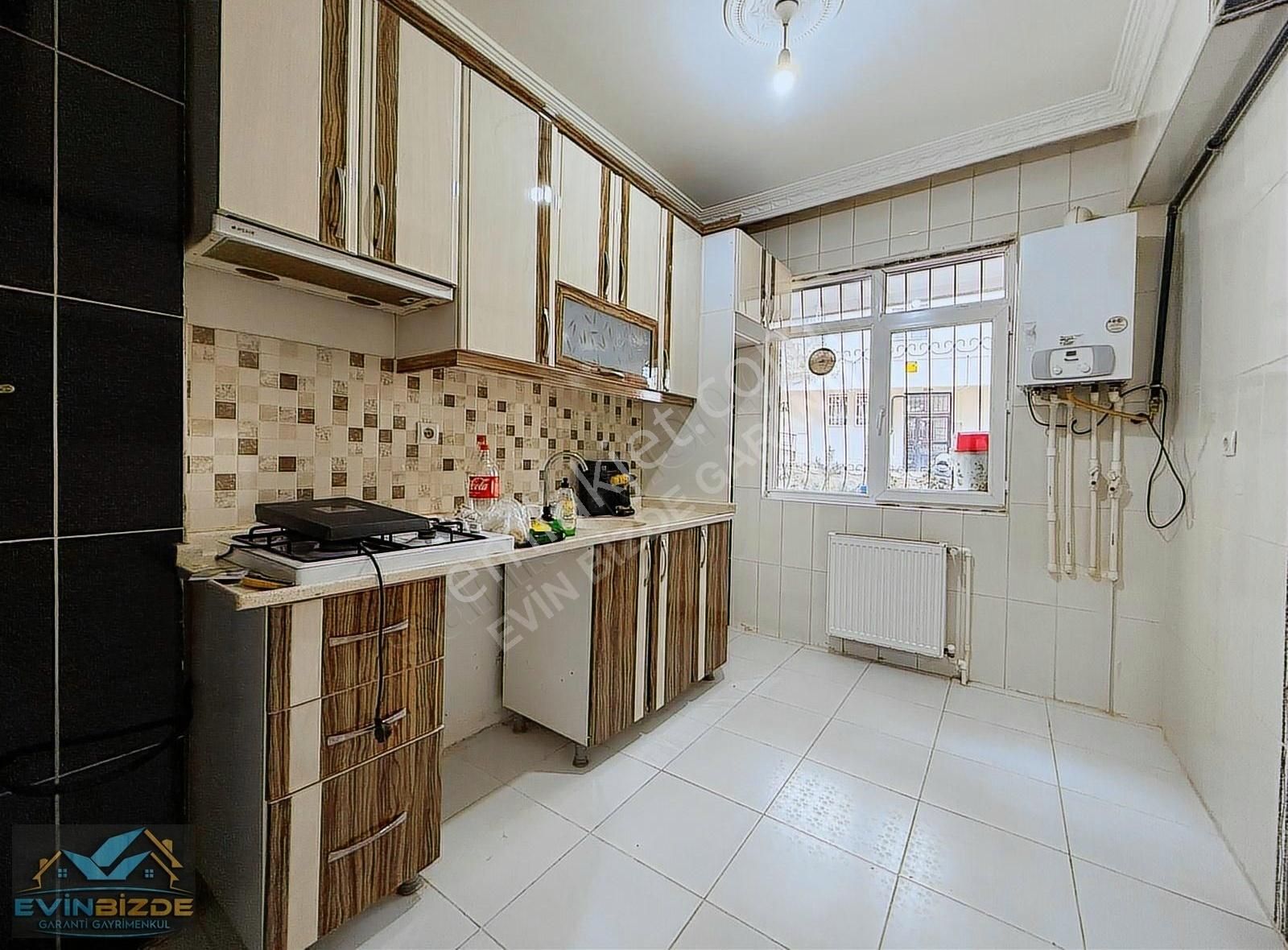 Keçiörende 2+1 2 Katta İskanlı Asansörlü Cadde Yanı Acil Satılık