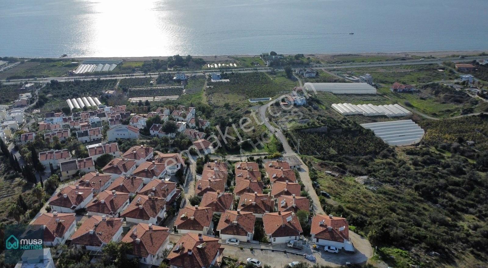 Alanya'da Keşefli Mah Deniz Manzaralı Uygun Fiyatl Eşyalı Villa