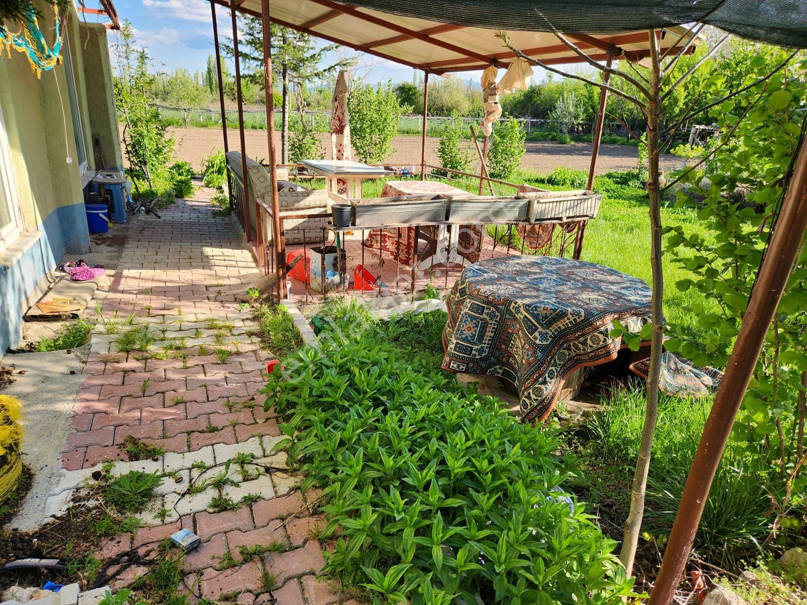 Seydişehir Bostandere Kavşagının Sagtarafında Konya Yoluna 50 Metre Satılık 1509 M2 Bahçeli Ev - Görsel 16