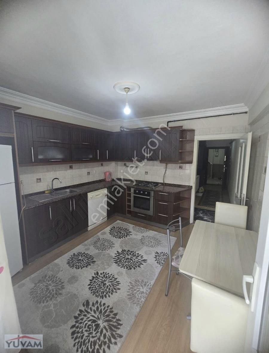 Aliağa Yuvam Emlak Merkezde Satılık Geniş Daire