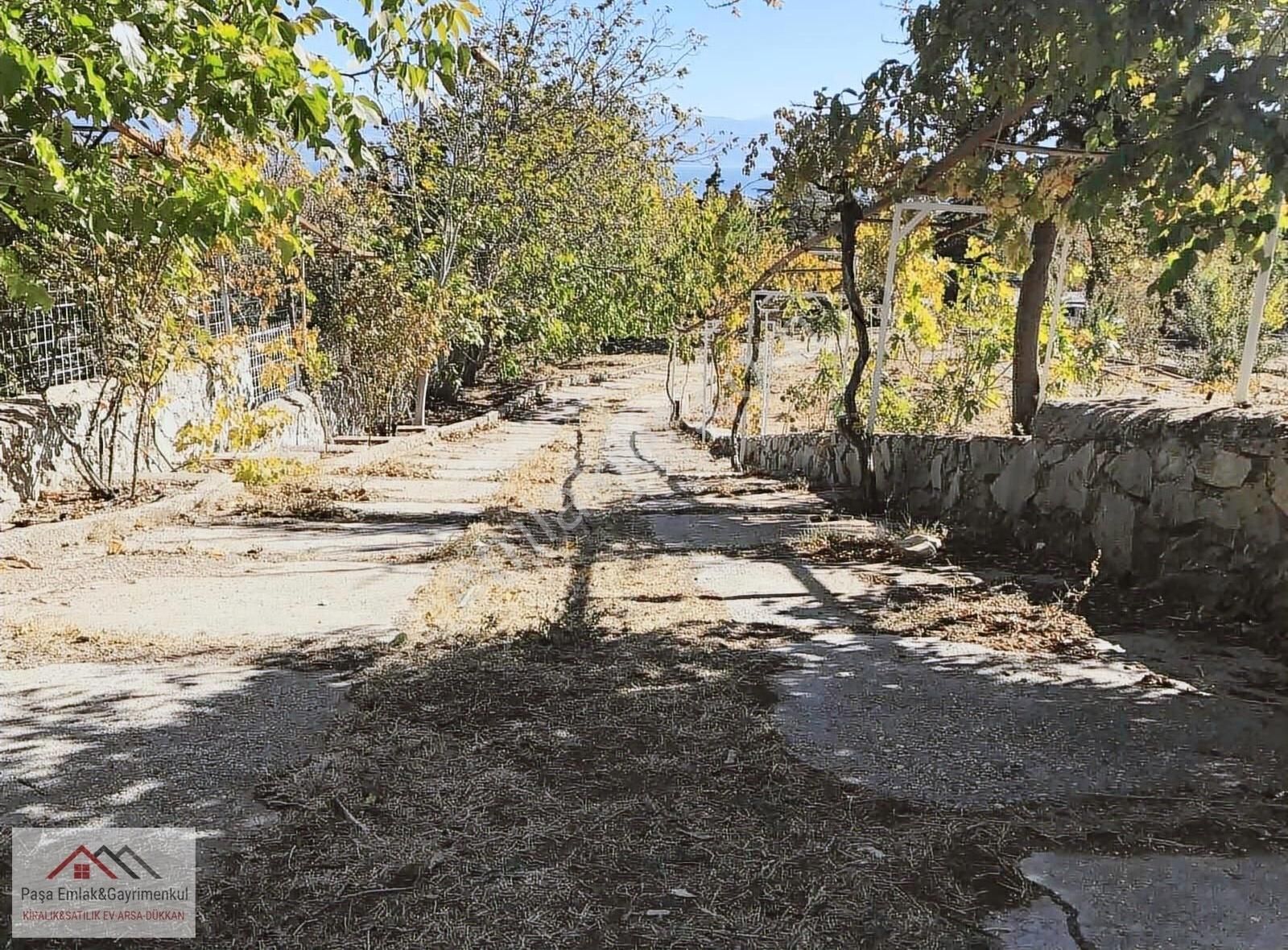 Eğirdir Barlada Göle Sıfır Trıplex Villa