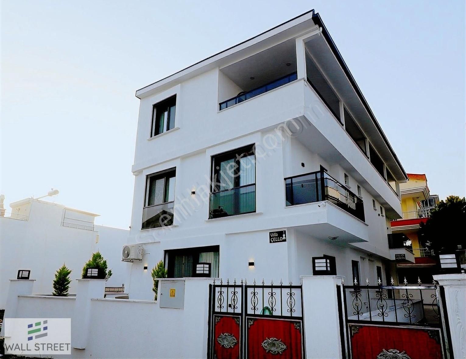 Didim Efelerde 3+1 Eşyalı Tribleks Villa (günlük)