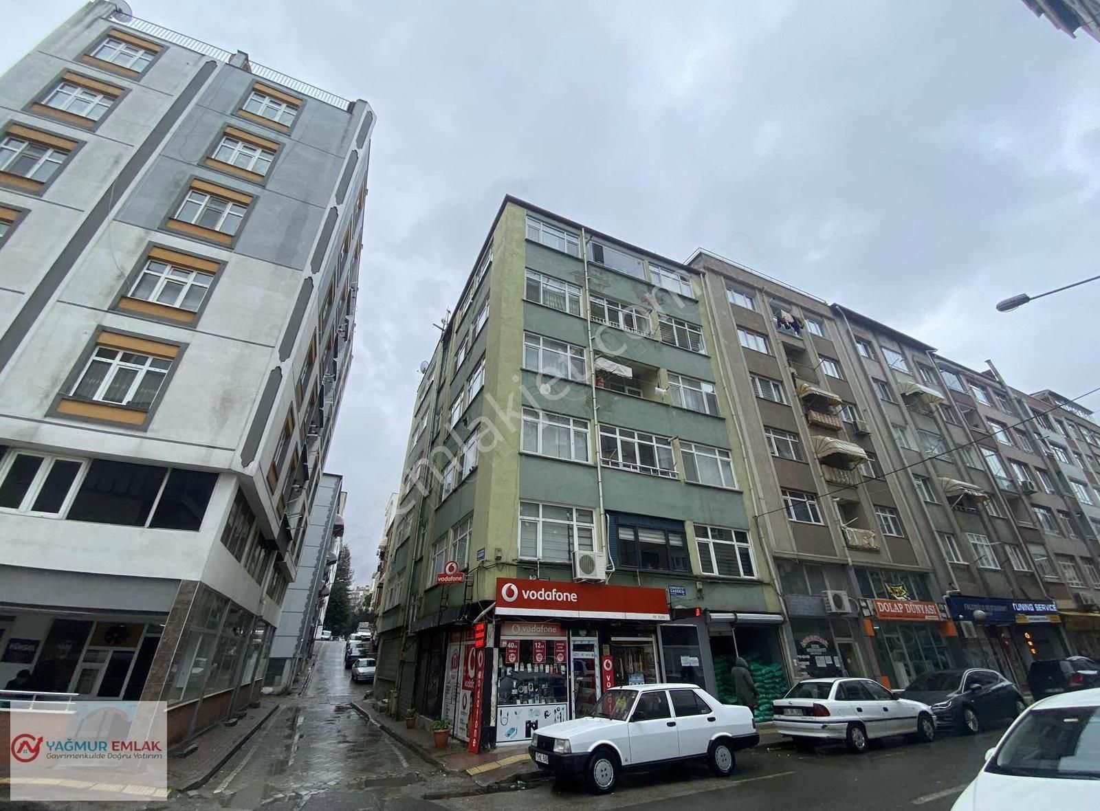 Yağmur Emlak'tan Adliye'ye Yakın Kiralık 2+1 Ofis & Daire