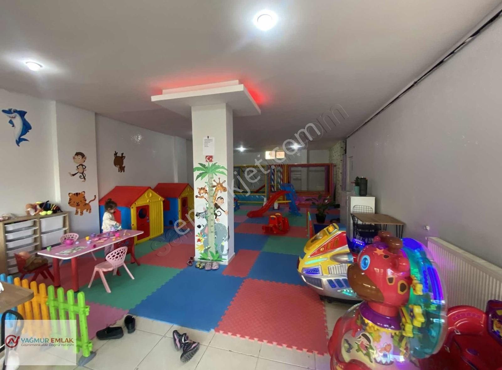 Yağmur Emlak'tan Devren Kiralık Çocuk Oyun Evi & Kafe