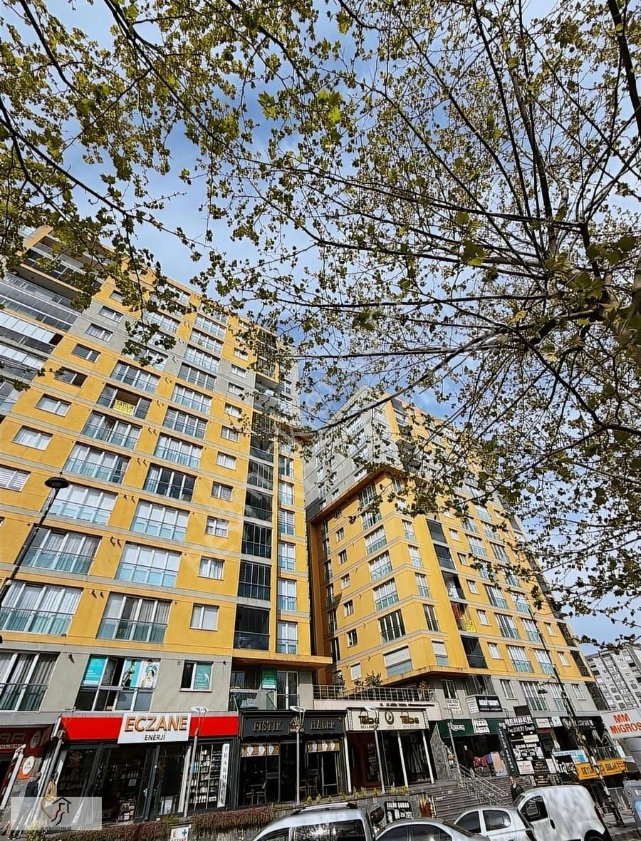 Cumhuriyet Mahallesi Bulvar Evleri Satılık 98m2 1+1