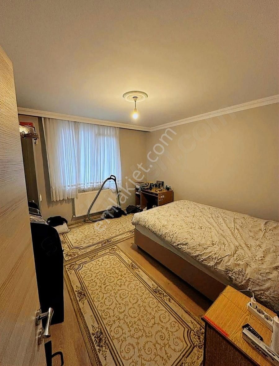 Kafeler Caddesi Yazoğlu Apartmanı