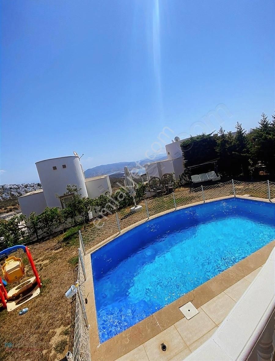 Bodrum Adabükü Lakeside Sitesi 4+1 Havuzlu Göl Manzaralı Villa