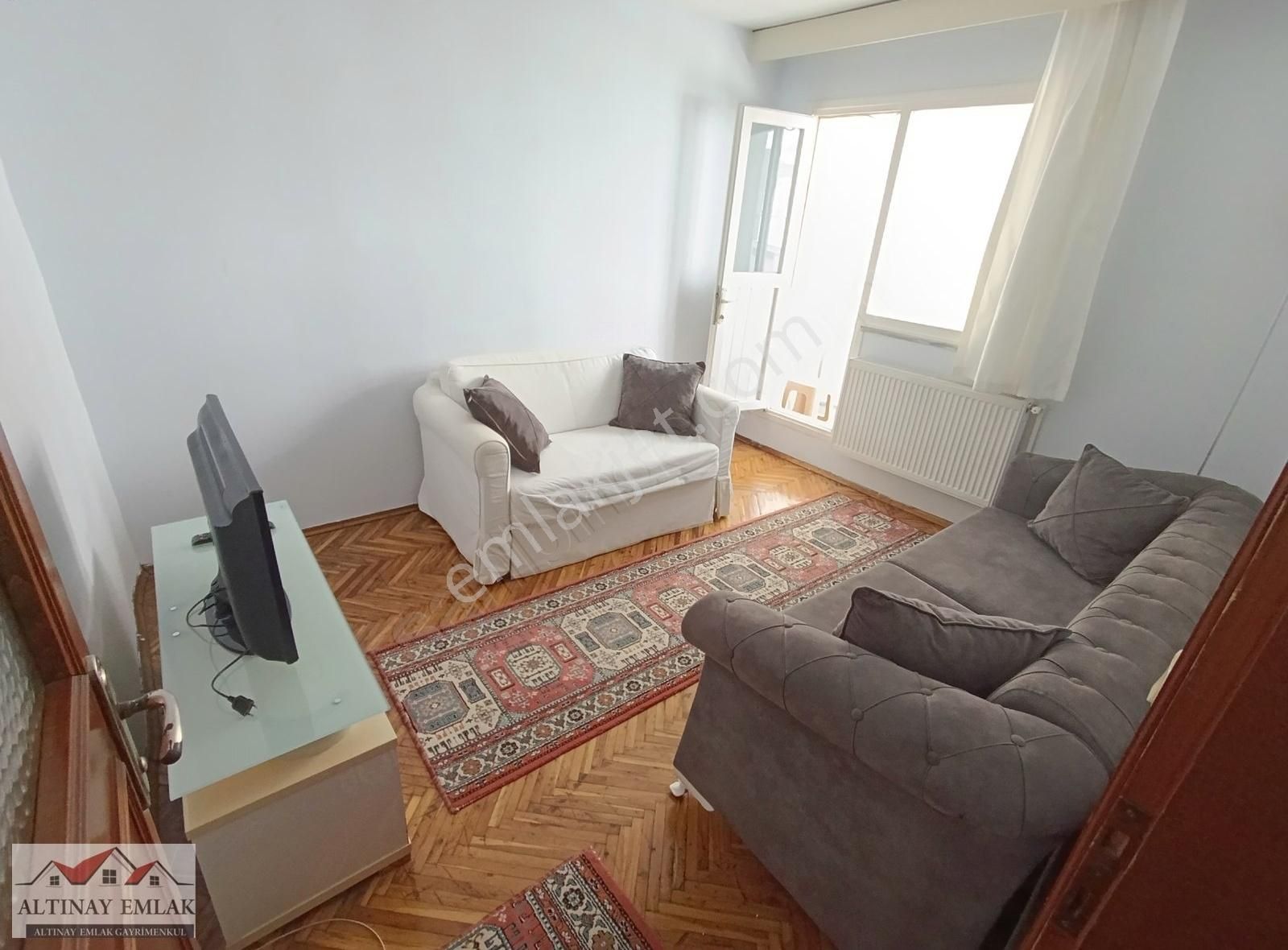 4. Levent Emniyet Evlerinde Full Eşyalı 1+1 Kiralık Daire