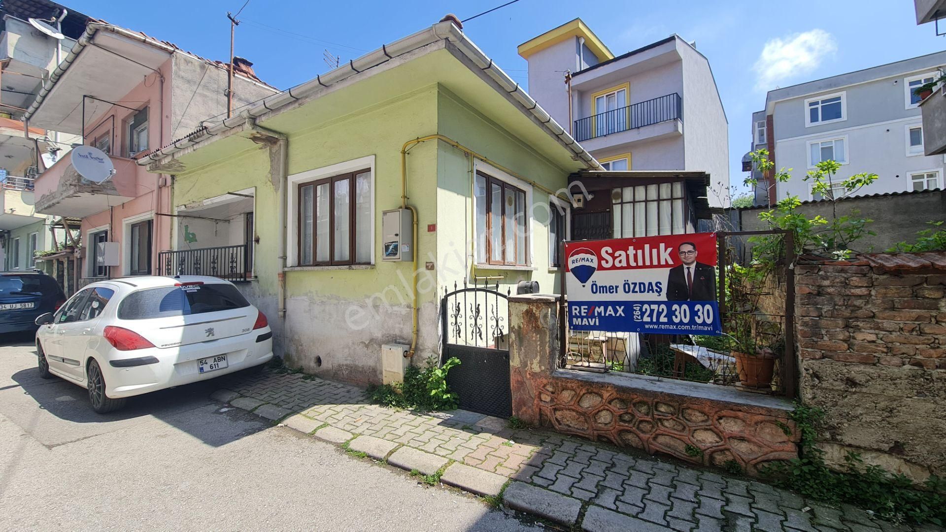 Çarşı Merkeze Yakın Yenidoğan Mah. 110 M² Arsa Ve Kargır Ev