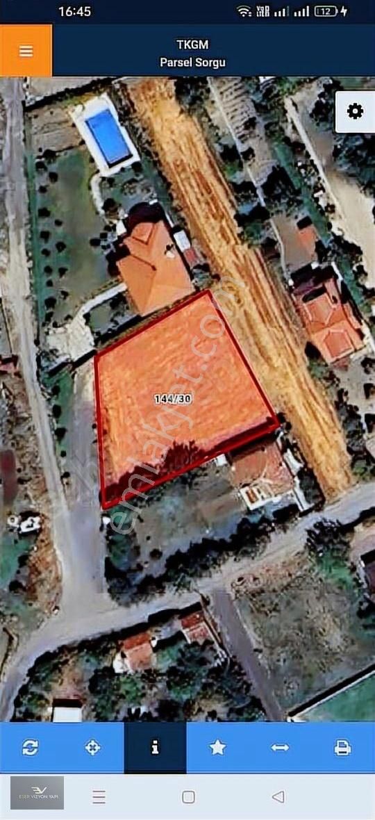 Tek Tapu 1085 Metre Ana Yola Yakın Nakkaşta Villa Arsası