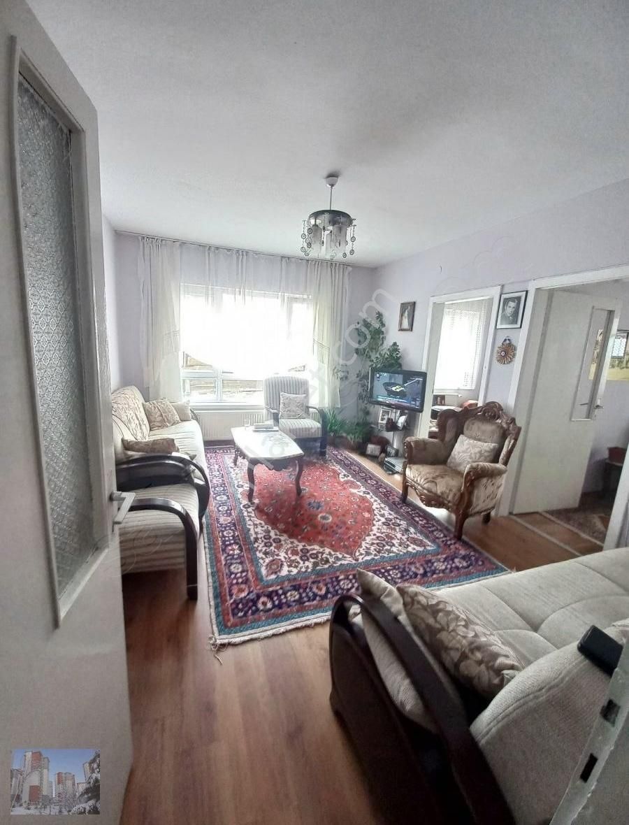 Orkide Gayrimenkulden Gülaçan Sokakta Satılık Daire
