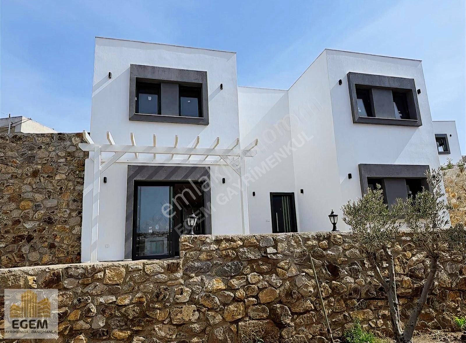 Bodrum Gümüşlükte Bahçeli 2+1 Daire