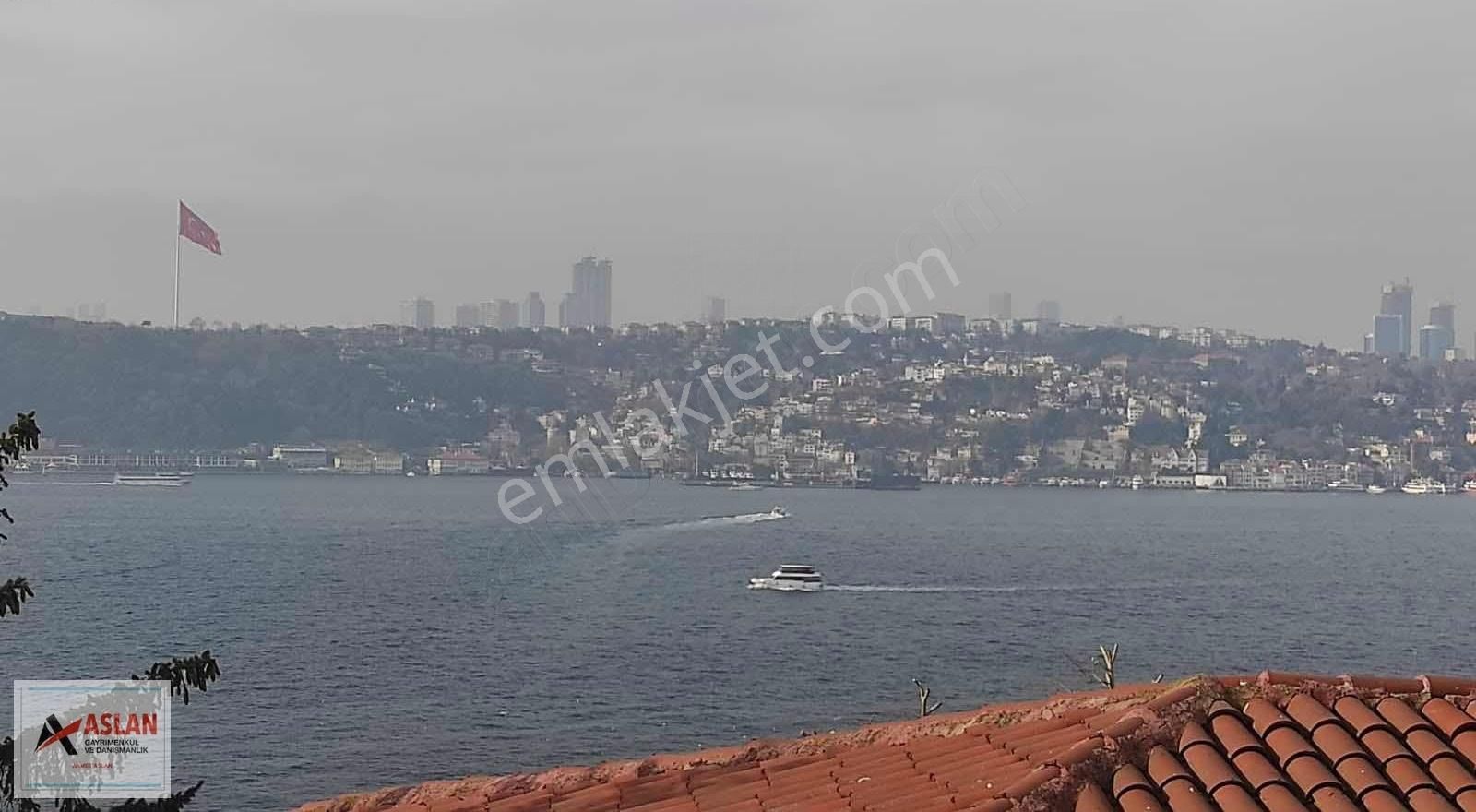 Çengelköy Merkezde Boğaz Manzaralı 2+1 Arakat Daire 85 M2
