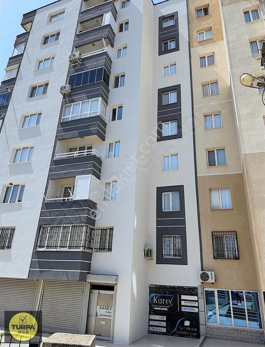 Çamlıkule Mah.'de 100 M2 Önü Açık Köşe Konumda Bahçeli Dükkan