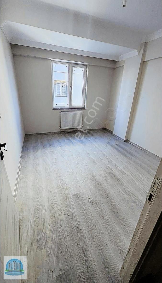 İkbal Evleri Civarı Kiralık 3+1 Ara Kat