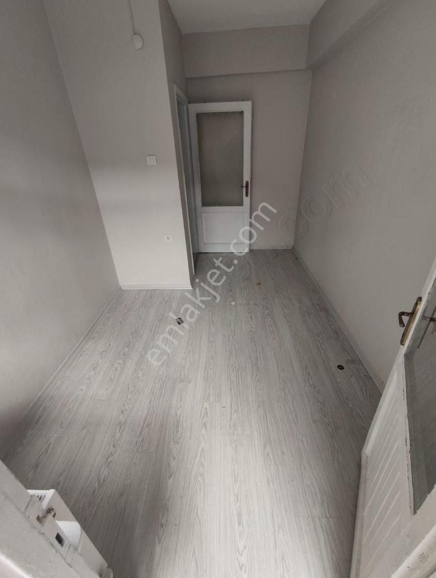 Çift Balkonlu İki Cephe Açık
