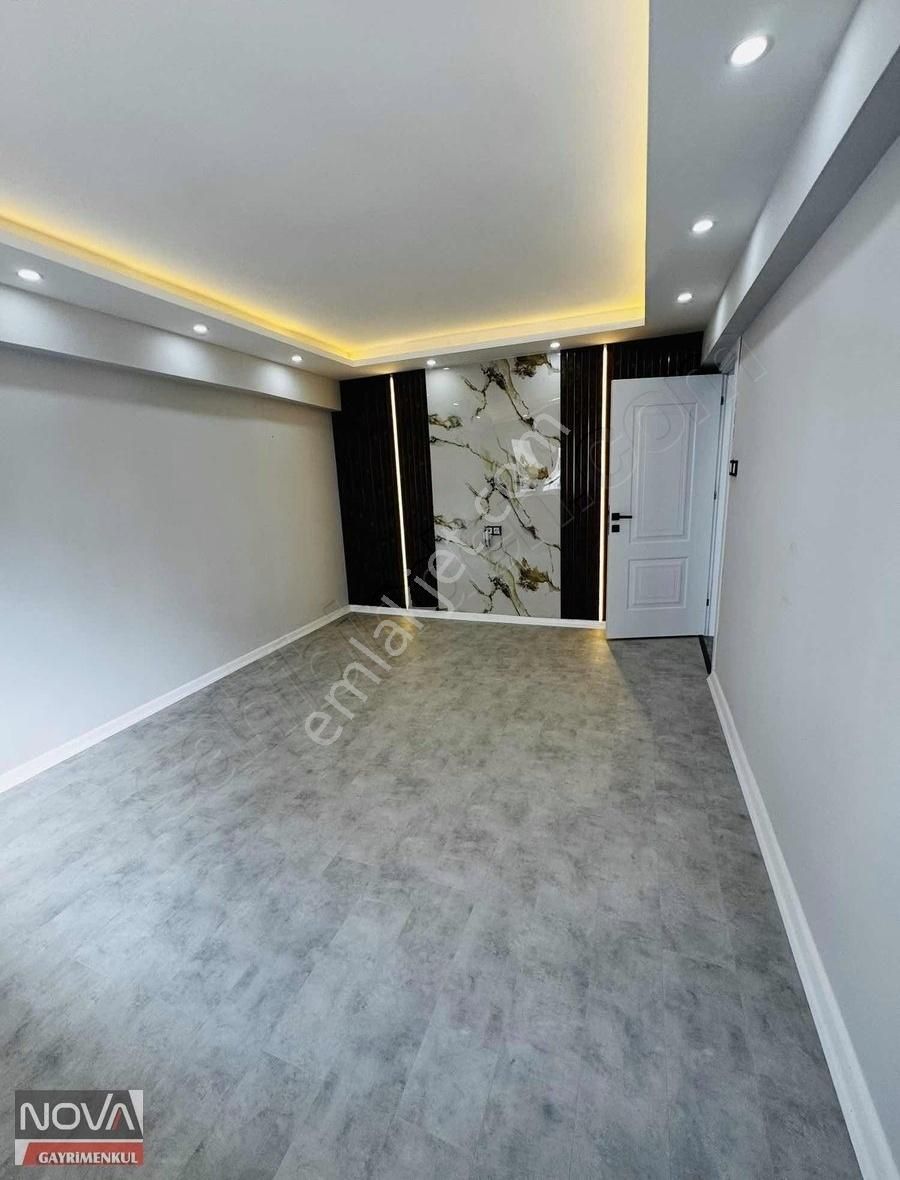Manisa Karaköy'de 3+1 Asansörlü Satılık Full Lüxx Daire