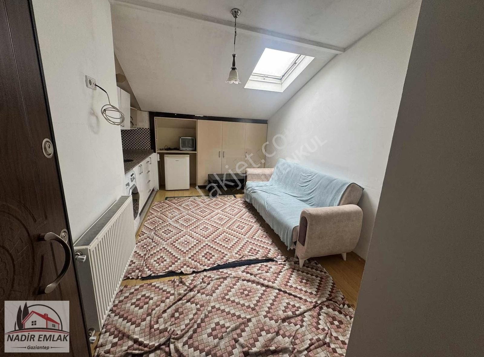 Nadir Emlaktan Kiralık 1+0 Eşyalı Bakımlı Daire