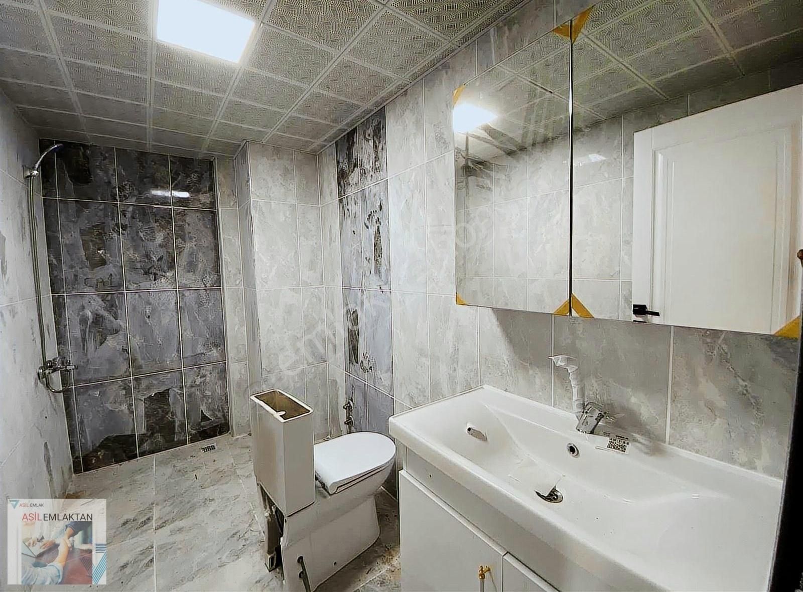 Asil Emlaktan Çarşı Merkezde Tam Güney Ara Kat Köşe 3+1 Daire