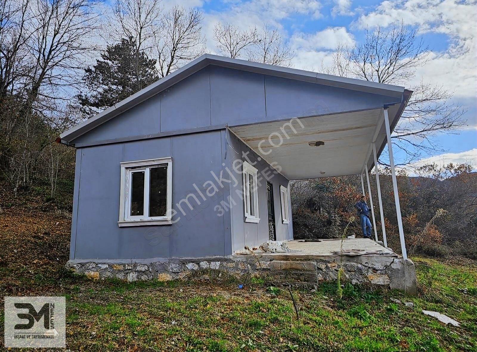 Geyve Alıplar 440 M2 Arsa İçinde 1+1 Prefabrik Ev Ve Bahçesi