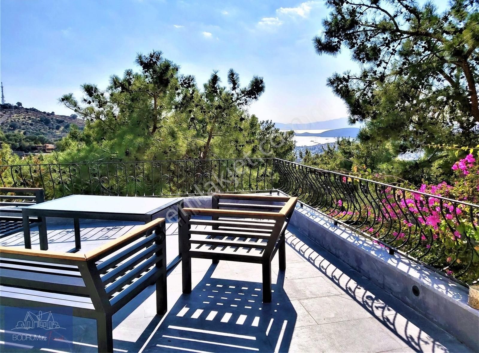 Bodrum Oasis Üstü Nezih Havuzlu Site Kiralık Müstakil Villa