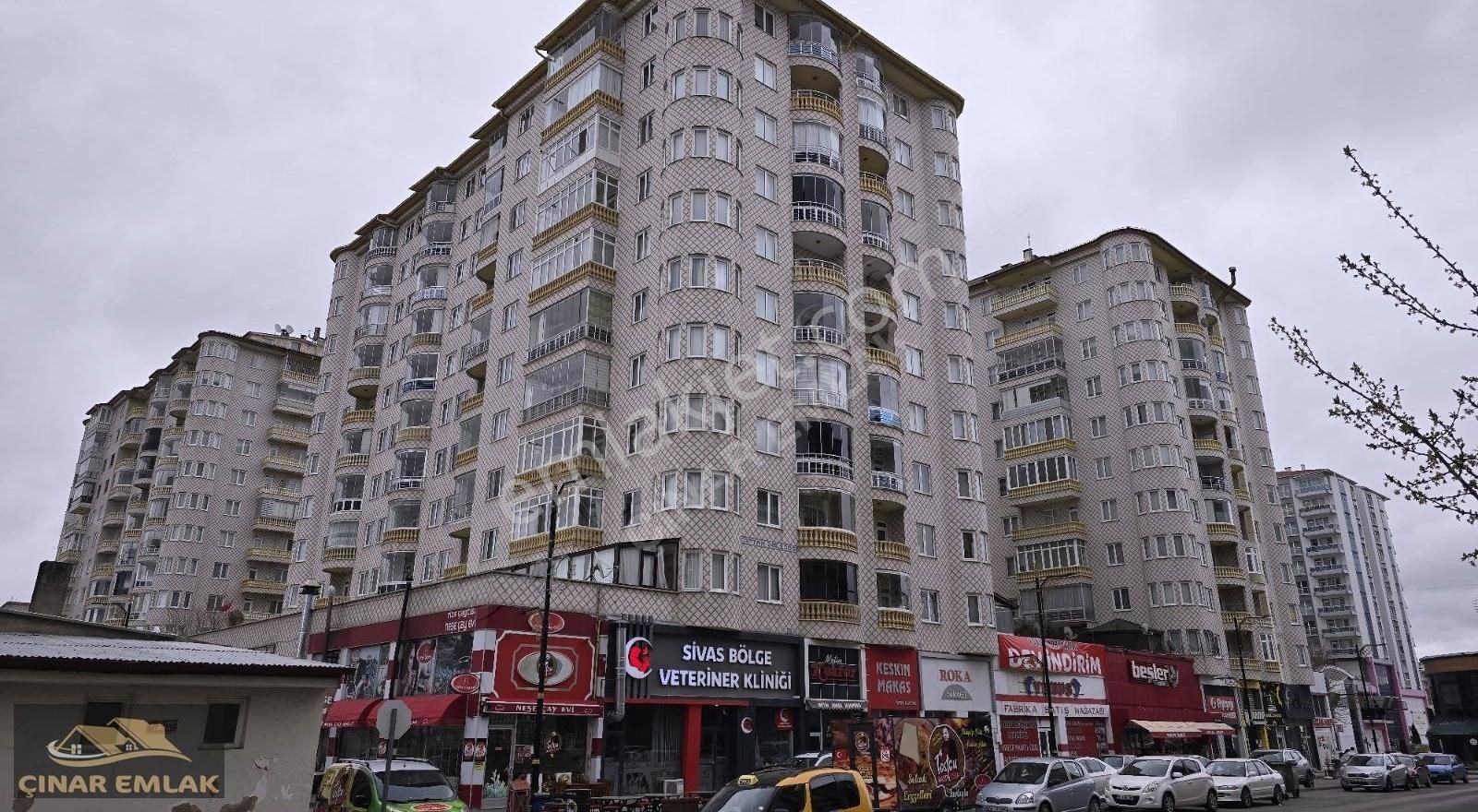 Çınar Emlak'tan Kaptanlarda Satılık Teraslı 3+1 Masrafsız Daire