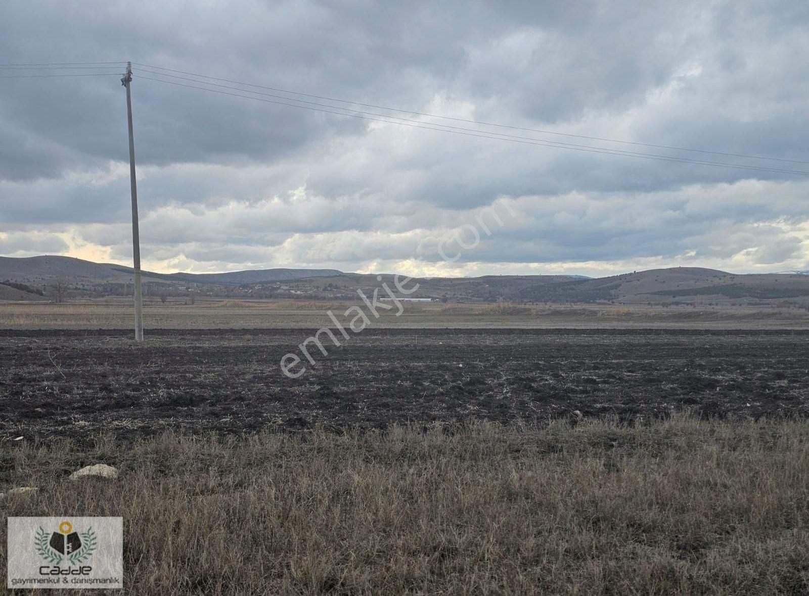 Burdur Yeşilovada Gençali Köyünde 1200 M2 Yatırımlık Tarla - Görsel 4