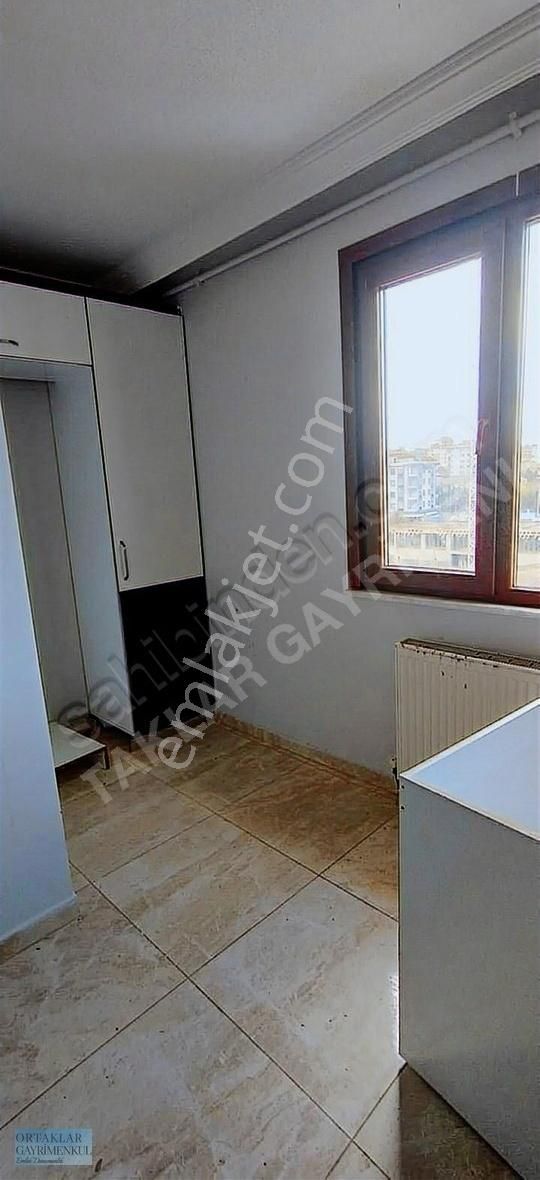 Sultanbeyli Mimarsinan Mahallesinde 5+1 Üst Dublex Ayrılmış Tek - Görsel 20